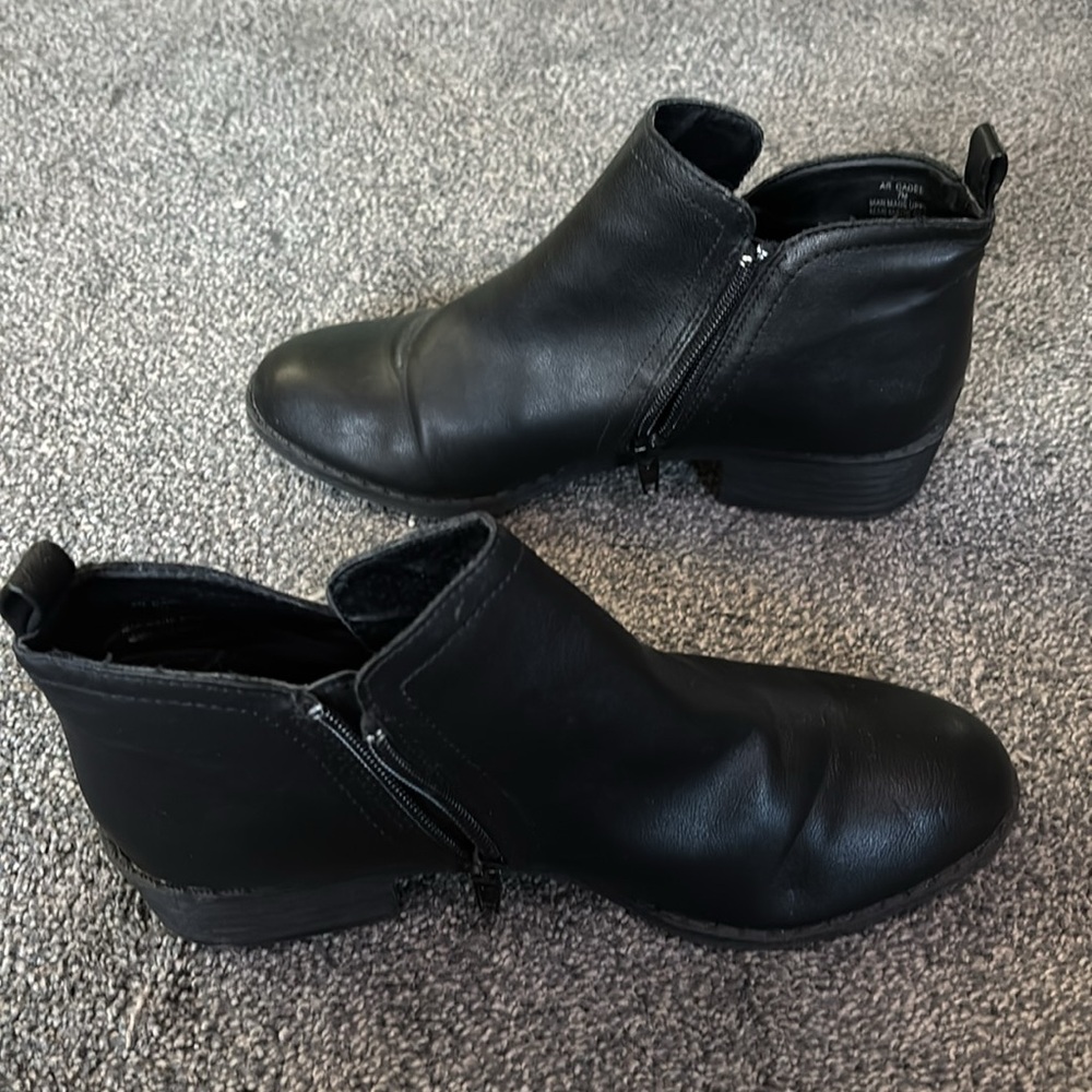 Women’s Booties - Picture 2 of 4